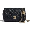 Replica Chanel Women Flap Bag in Lambskin Leather 4